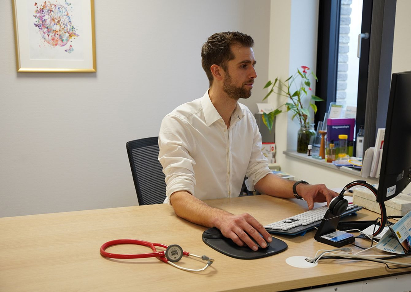 wat verdient een medisch specialist