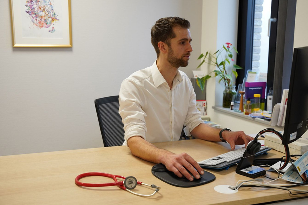 wat verdient een medisch specialist